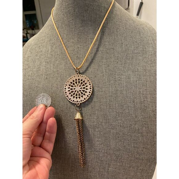 tassel necklace - Picture 2 of 4